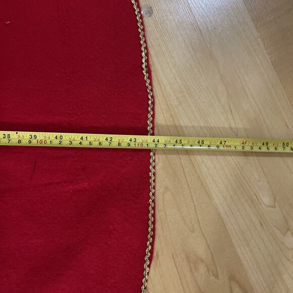 Vintage Cross Stitched‎ Christmas Tree Skirt 44” Wide - Picture 6 of 9